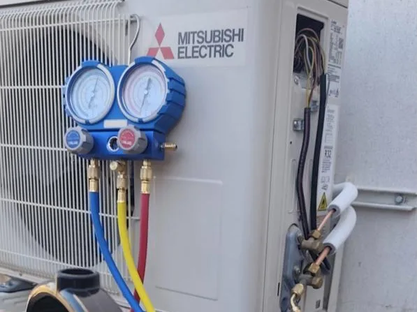 Mise en service d'une unité extérieure Mitsubishi Electric avec manifold